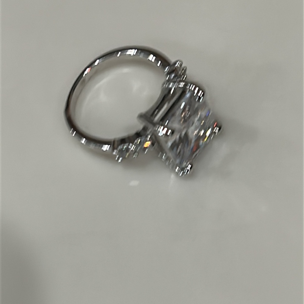 š„ Statement-Makingā Rings designer style ring - Picture 6 of 6